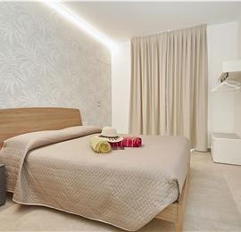 3 bedroom villa with infinity pool, jacuzzi & sauna, Castellammare del Golfo, sleeps 6